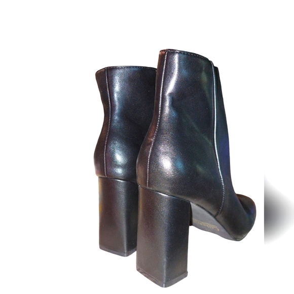 Women's Black Short Boots - Picture 2 of 2